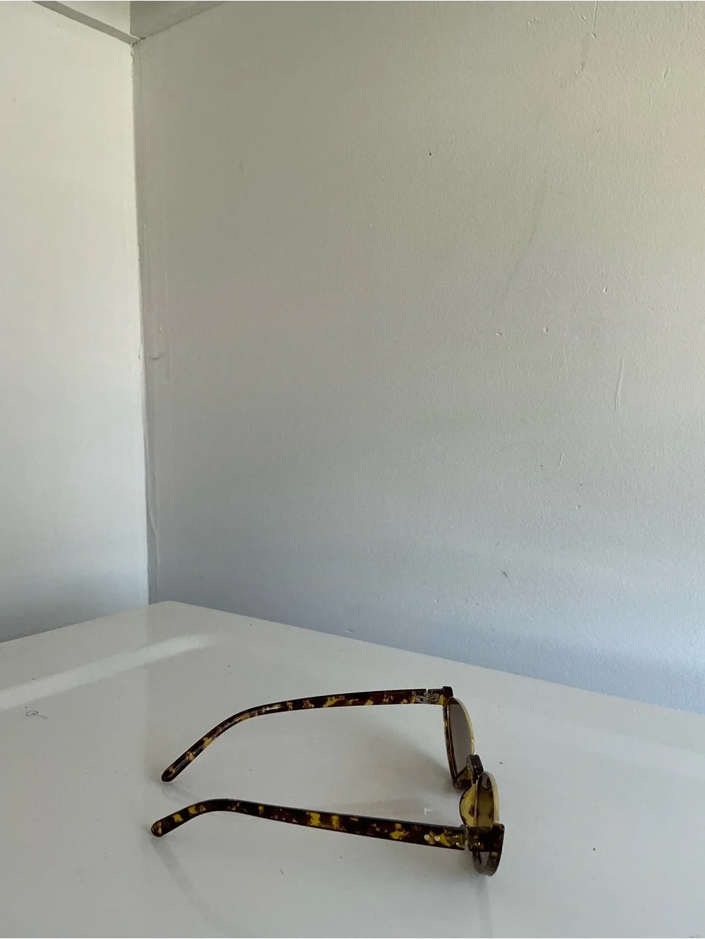 Tortoiseshell Oval Women's Sunglasses - Brown Lenses